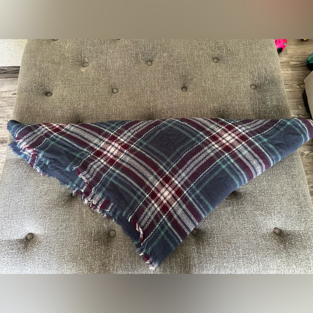 Francesca’s blanket scarf